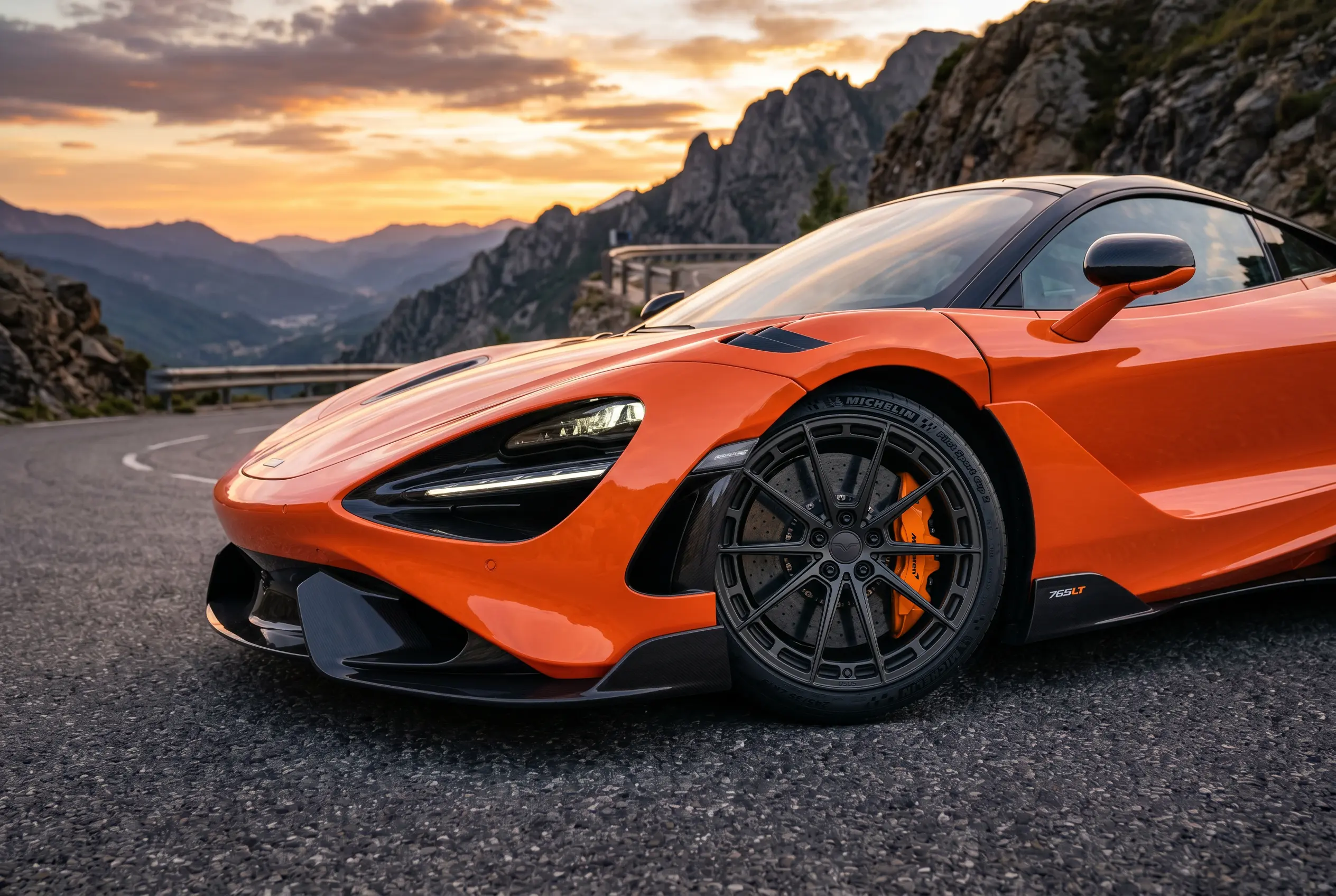 McLaren 765LT